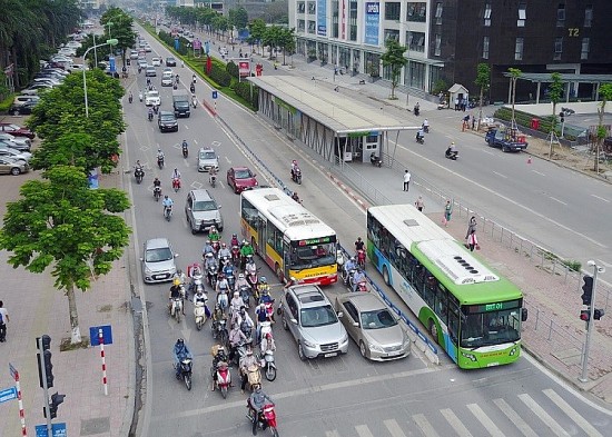 Tiếp tục duy trì đường dành riêng, tăng tần suất cho buýt nhanh BRT