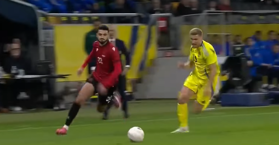 Thụy Điển giành chiến thắng nhọc nhằn trước Albania
