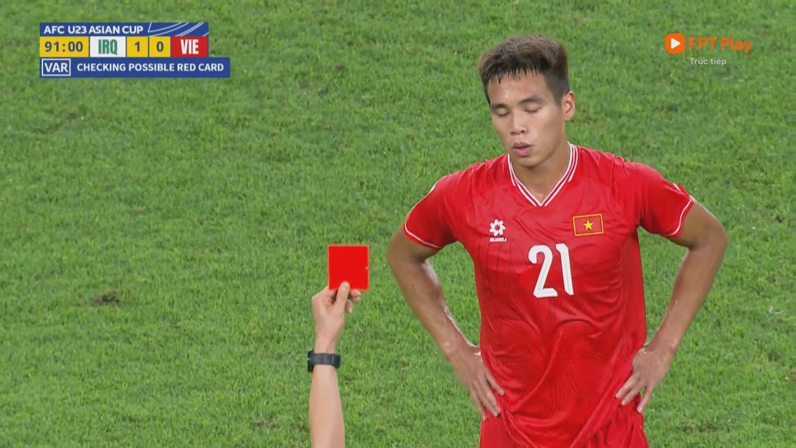 Highlight điểm nhấn VAR, penalty và thẻ đỏ trong trận thua cay đắng của U23 Việt Nam trước U23 Iraq