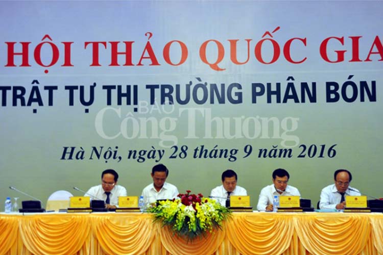 Chấn chỉnh toàn diện thị trường phân bón