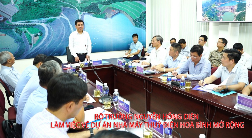 Bộ trưởng Nguyễn Hồng Diên làm việc về dự án Nhà máy thuỷ điện Hoà Bình mở rộng