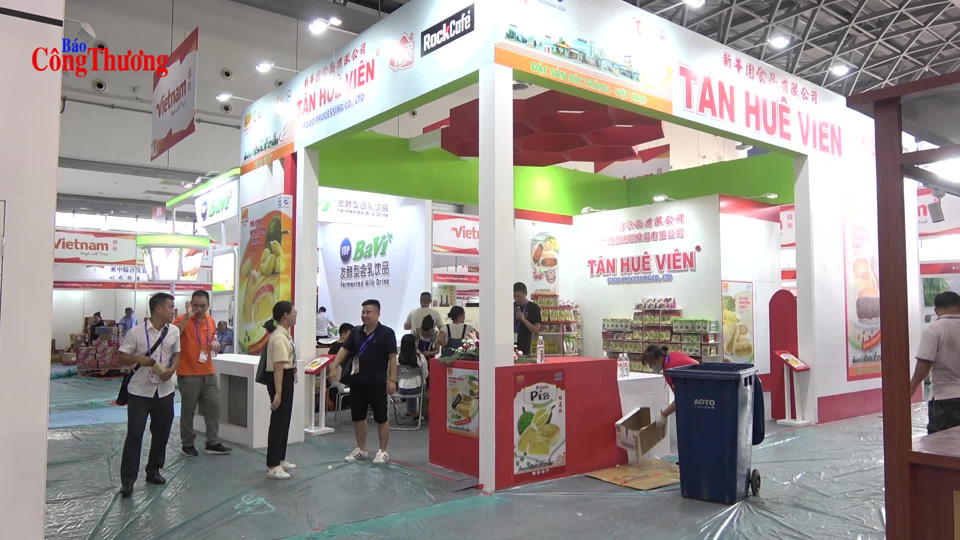 Doanh nghiệp Việt gấp rút hoàn thiện gian hàng trước ngày khai mạc CAEXPO 2019